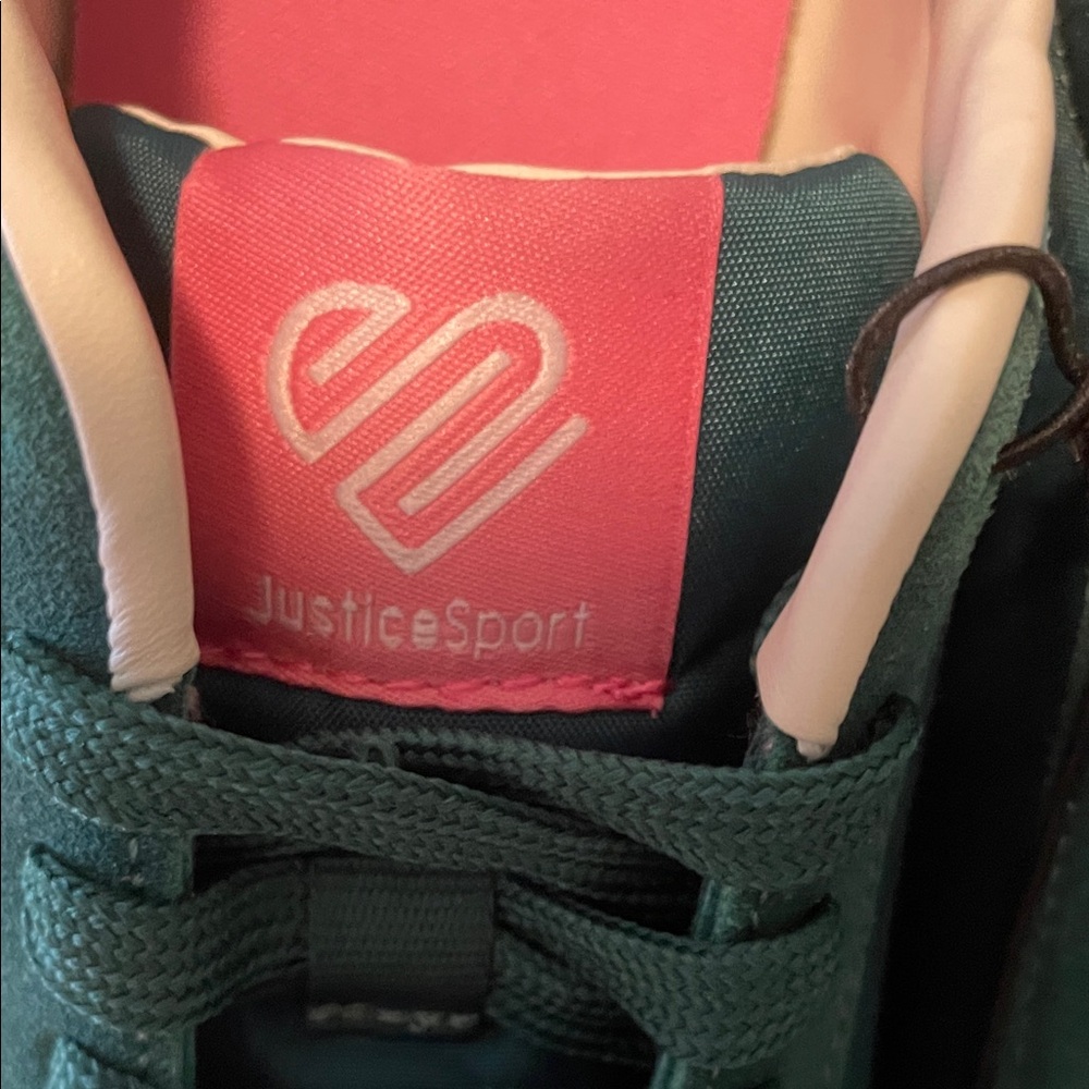 NEW Justice Green Sneakers with Silver Star - Picture 15 of 16